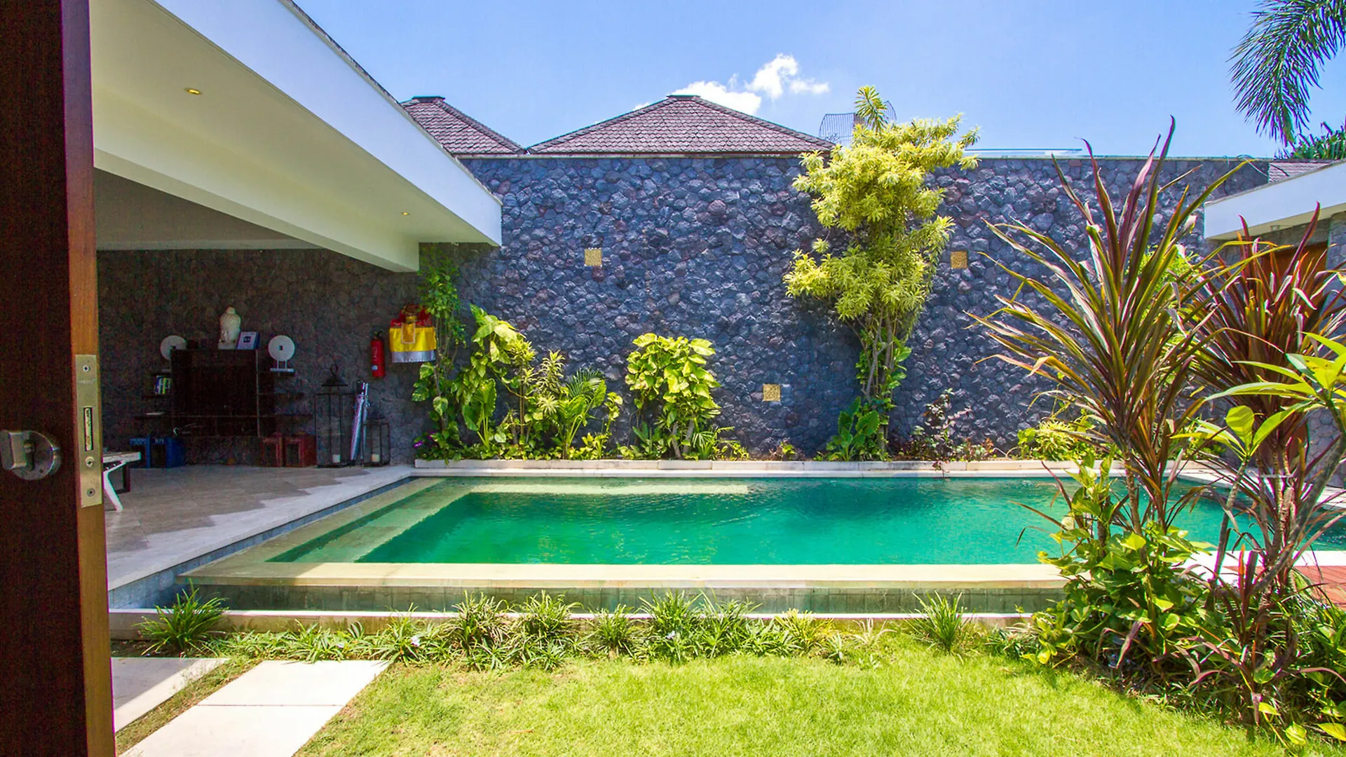 Vishuddha Ajna Villa - Outstanding 2 Bdr Villa - Great Location! Seminyak